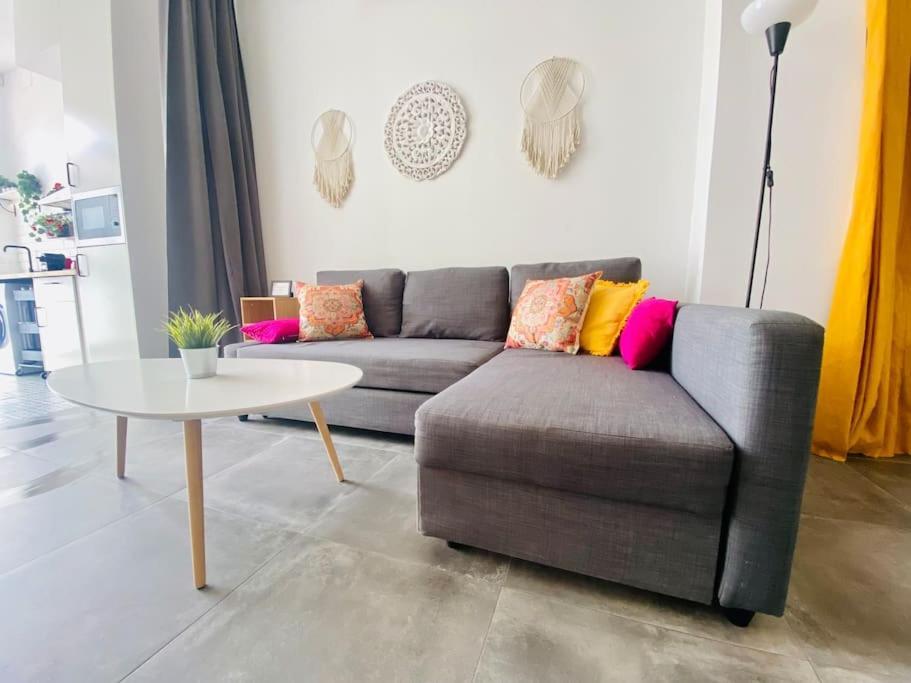 Flat For Family & Groups Valence
